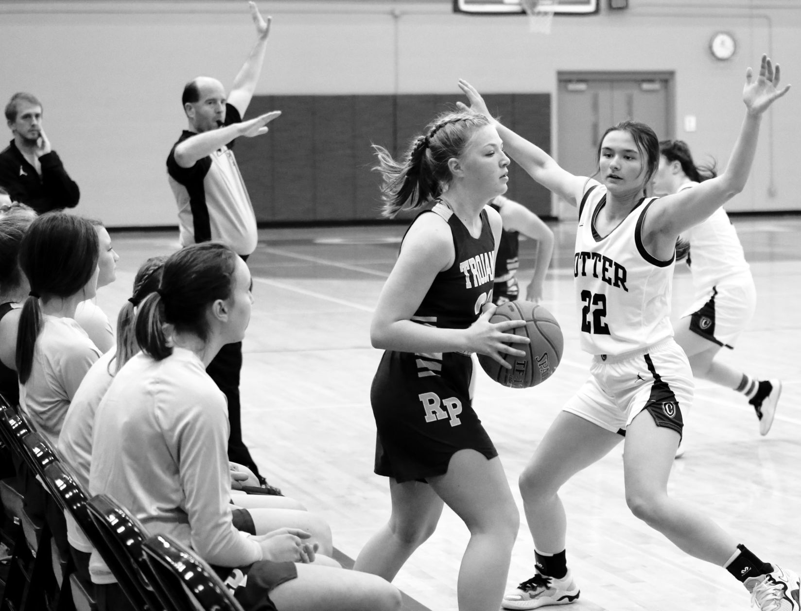 Kallie Eide defended by Madison Hazelton on the inbounds play